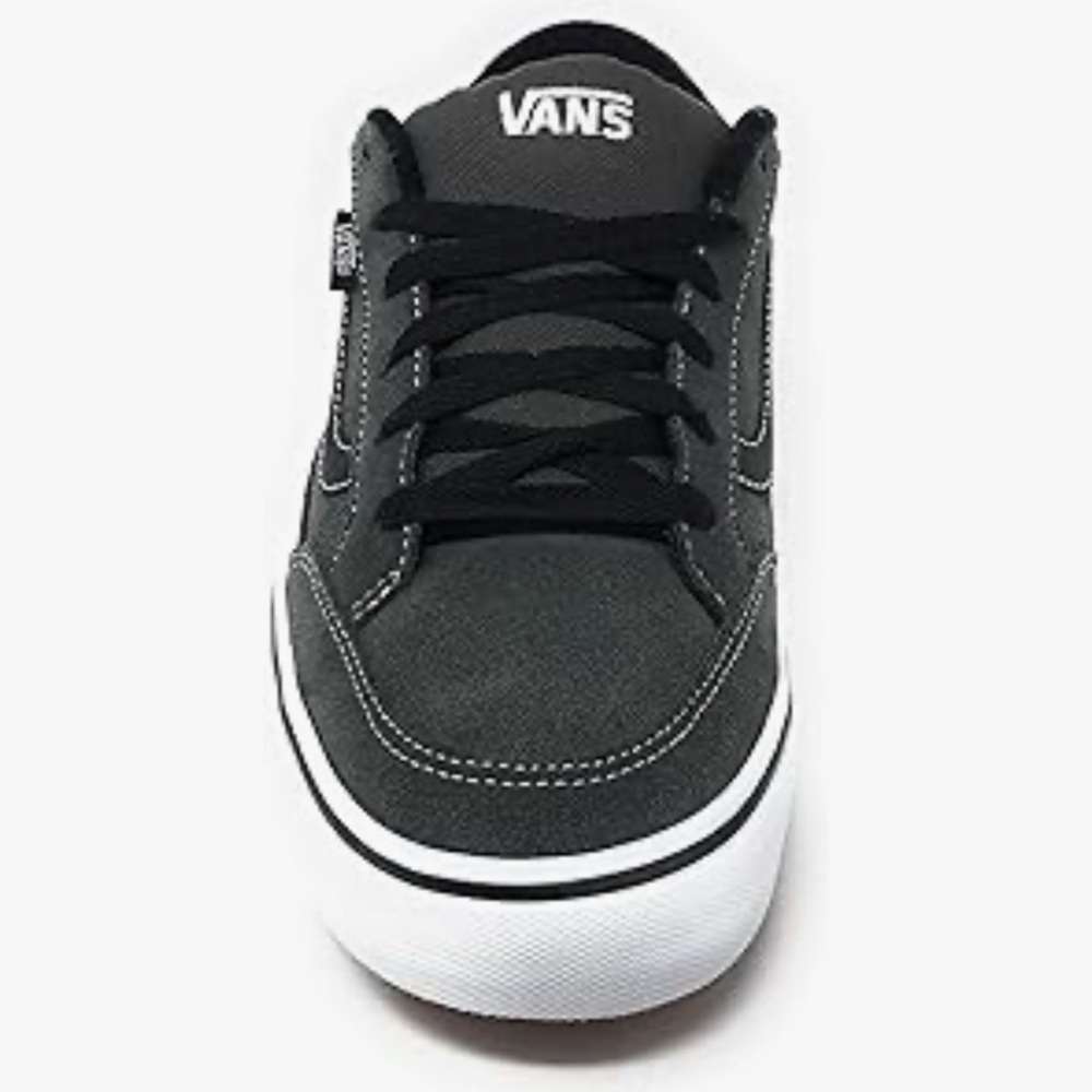 Van's Bearcat 
Size 8
